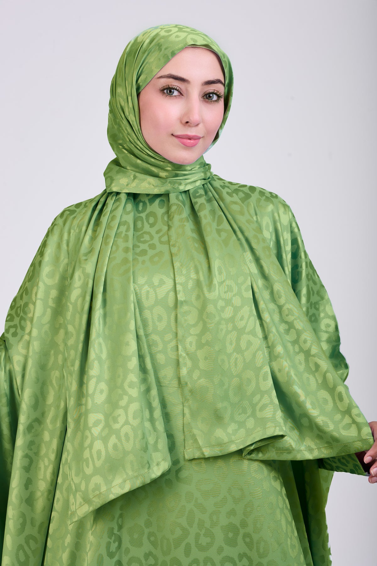 Green Satin Jacquard butterfly