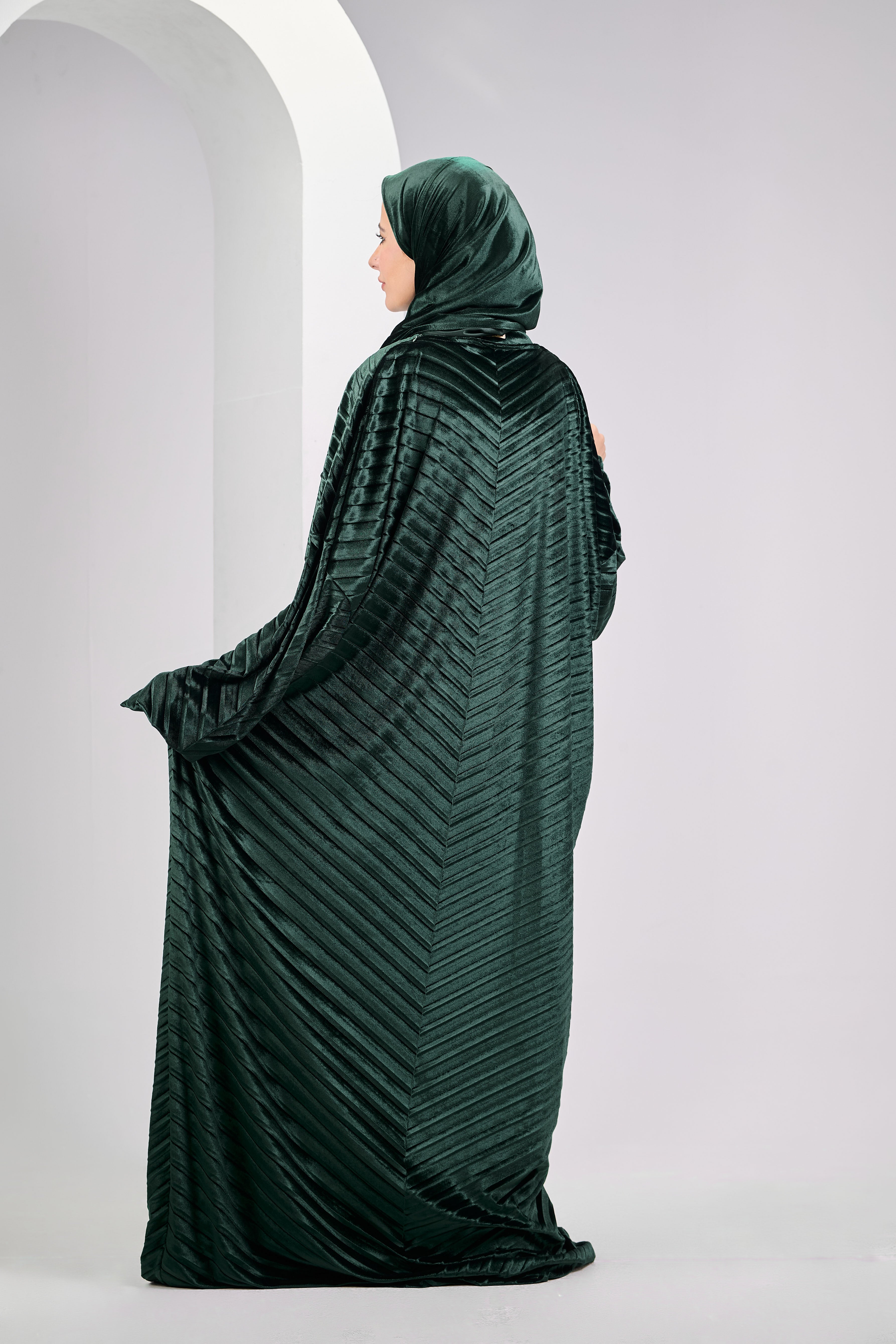 Dark olive Velvet pleated