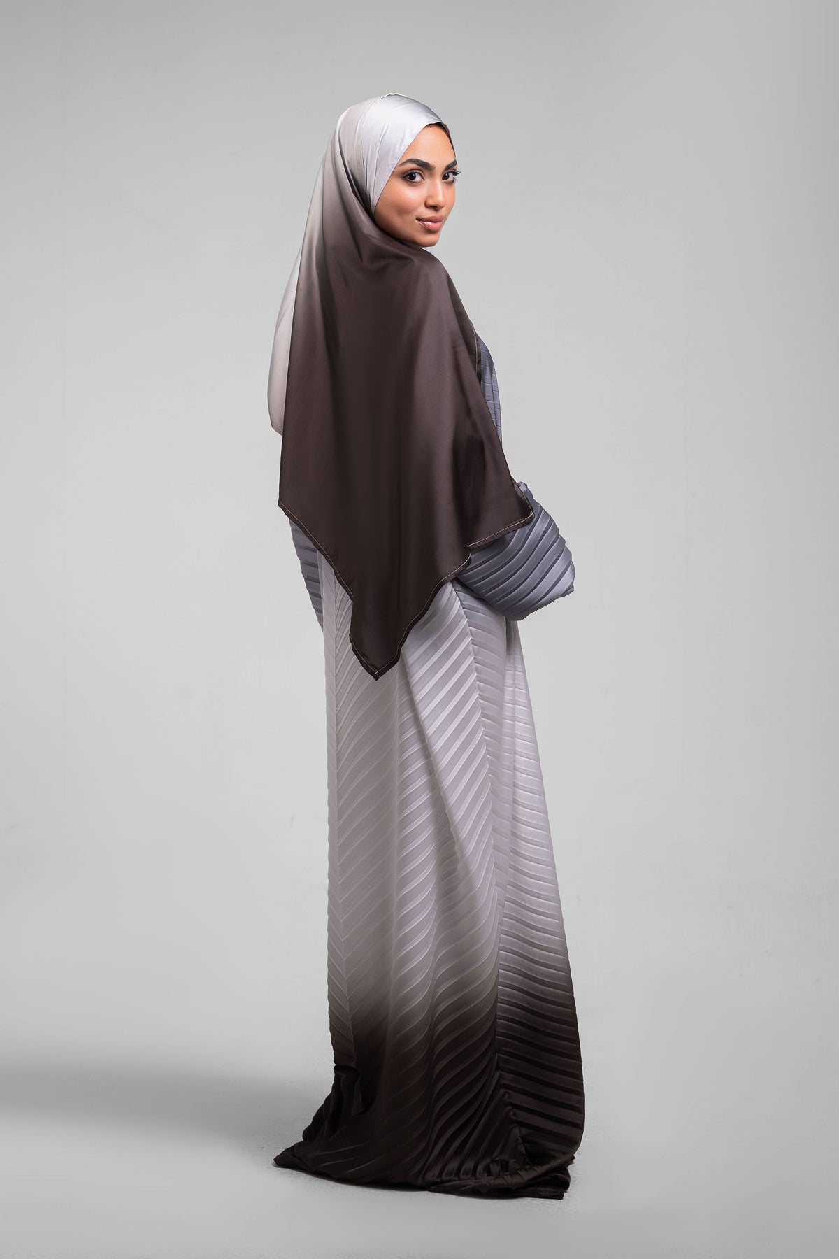 Grey to olive Pleated Satin