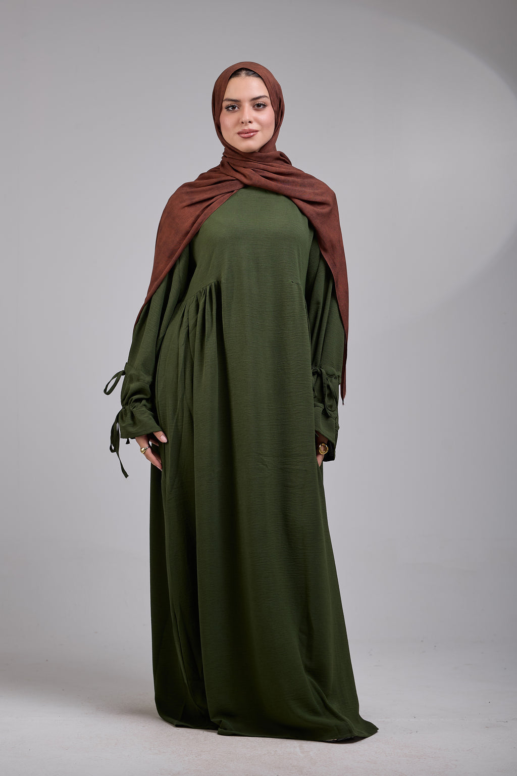 Olive Taleen Abaya