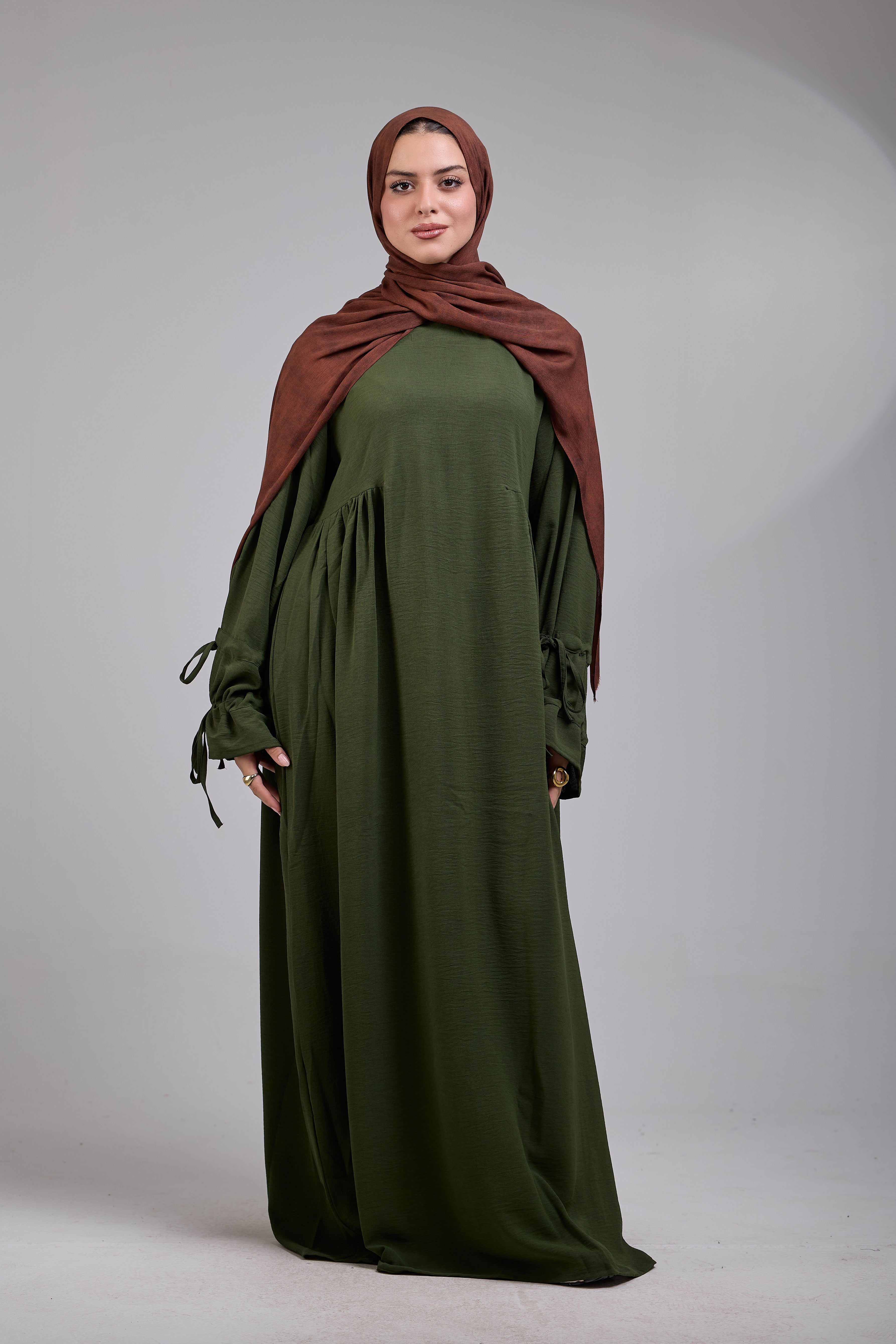 Olive Taleen Abaya