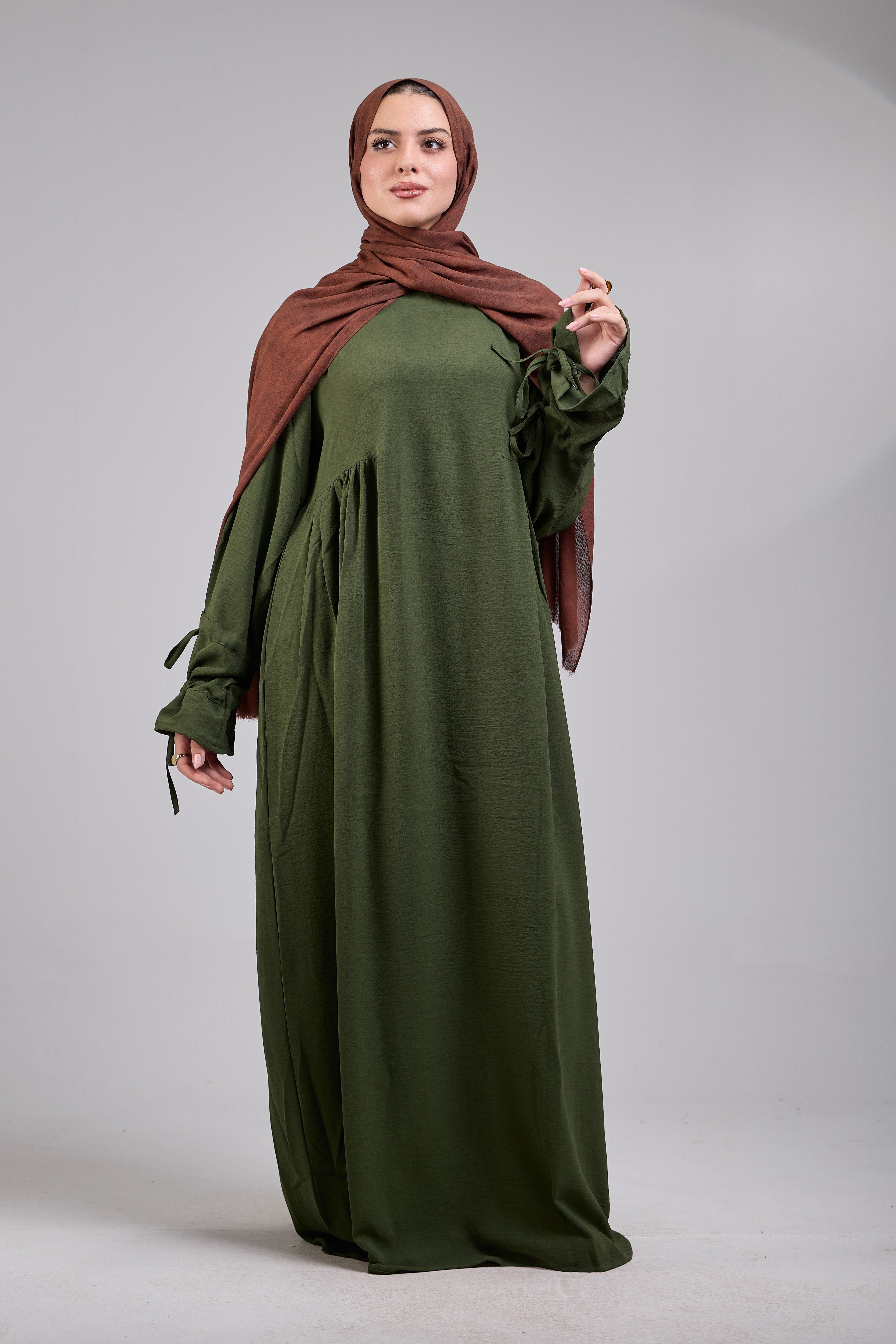 Olive Taleen Abaya