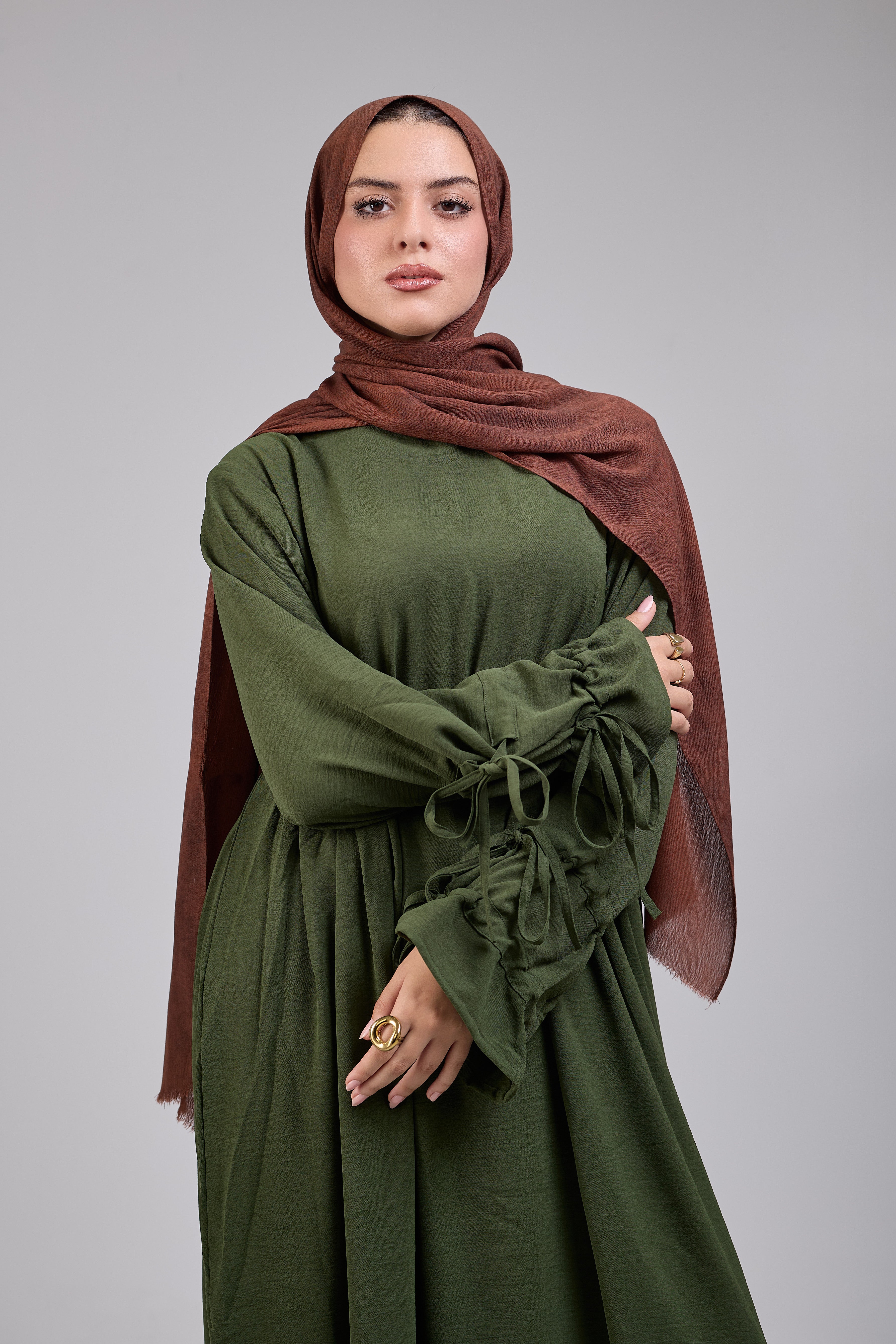 Olive Taleen Abaya