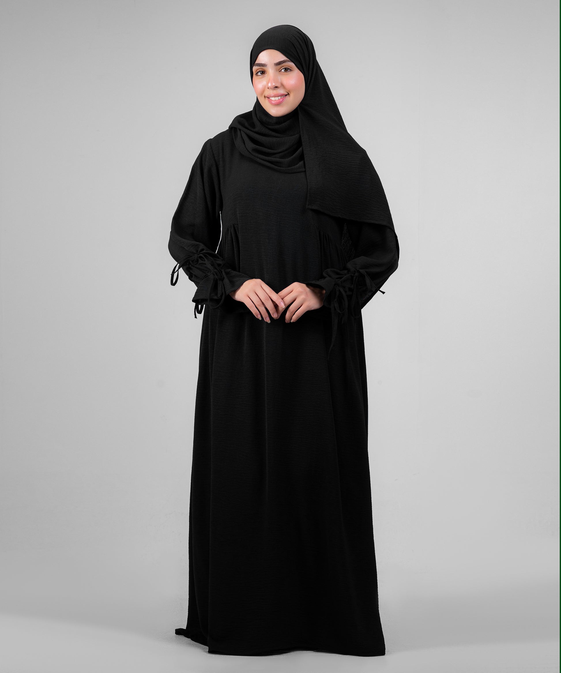 Black Taleen Abaya