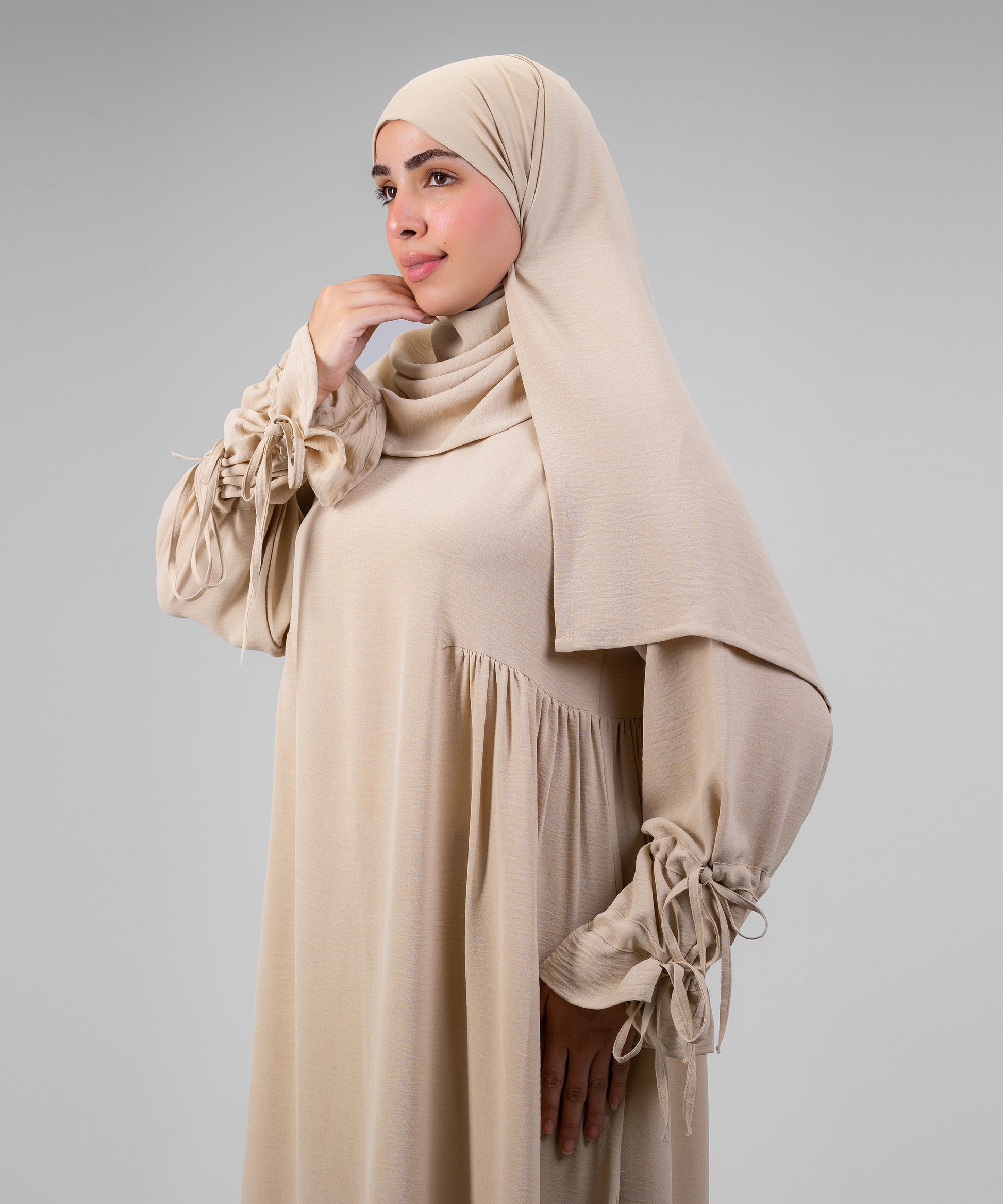 Beige Taleen Abaya