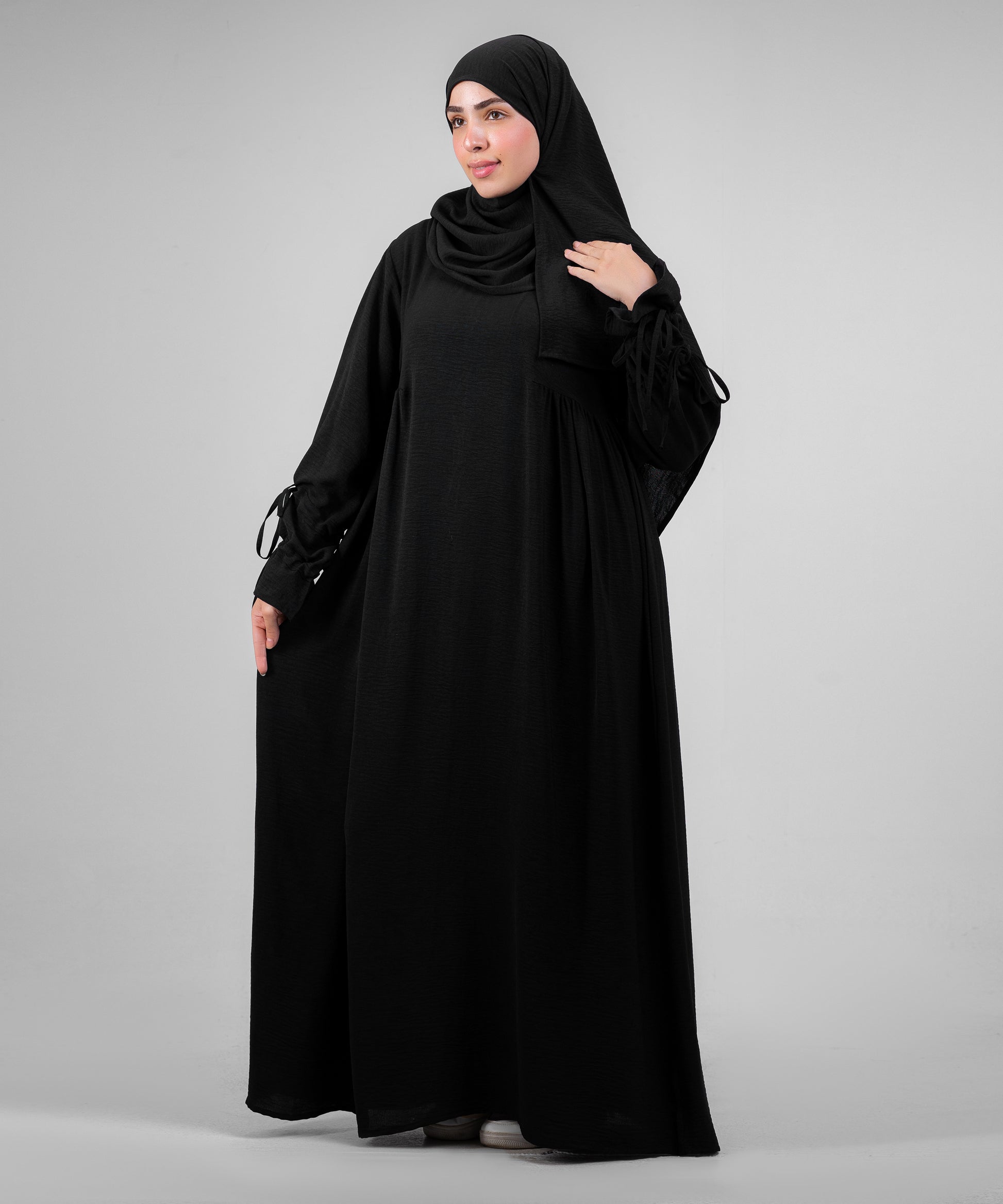 Black Taleen Abaya